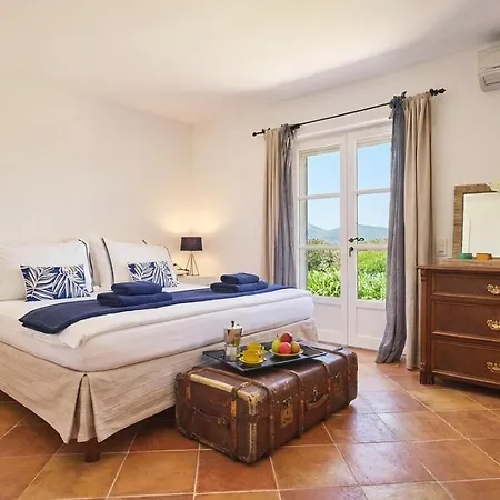 Villa Blue Med *